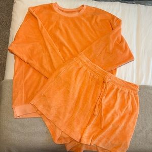 DAILY DRILLS orange terry set